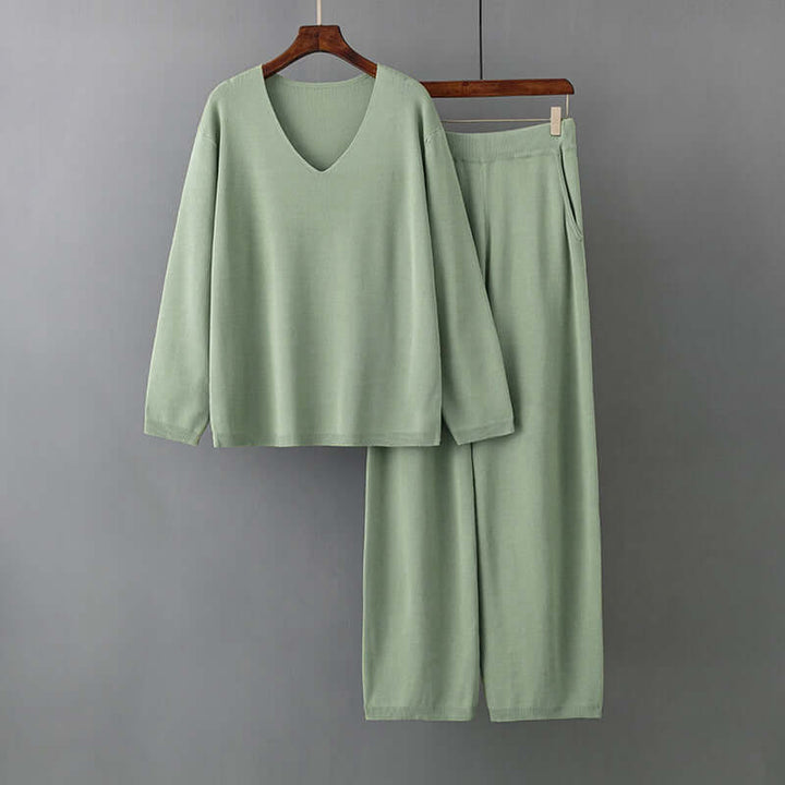 Women's Knitted 2-Piece Sweater and Pants Set