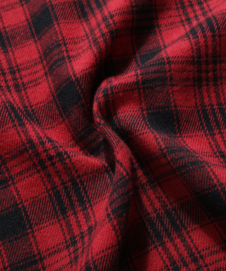 "Men's Traverse Insulated Jacket, black, polyester outer, cotton-flannel lining, versatile outdoor wear with chest pockets"