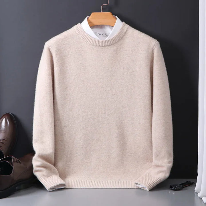 "Men's luxury cashmere sweater, classic design, black color, elegant and comfortable knitwear, perfect for any occasion."