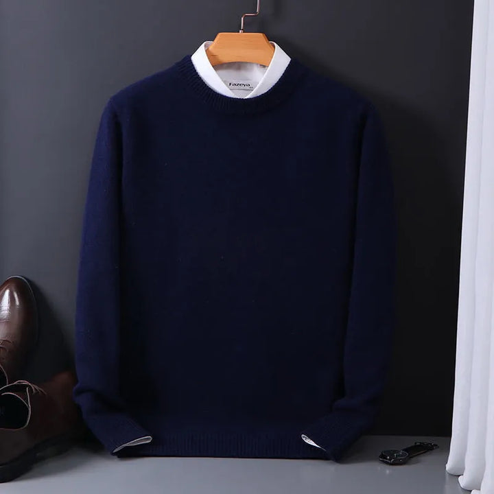 "Men's luxury cashmere sweater, classic design, black color, elegant and comfortable knitwear, perfect for any occasion."