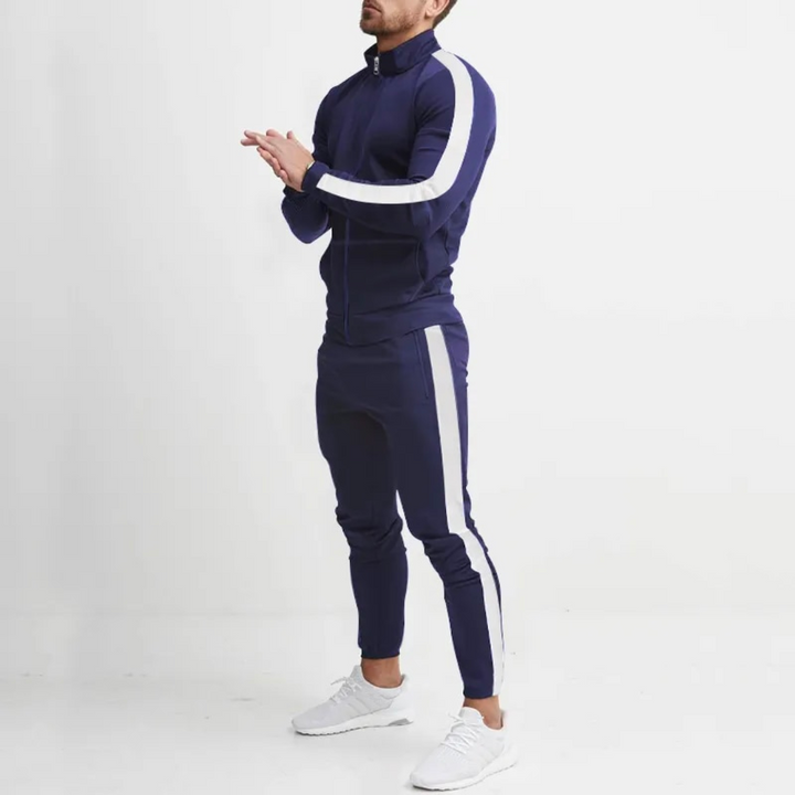 Men's luxury jogging set in grey, made from smooth polyester, featuring a tailored modern fit and elastic waistband.