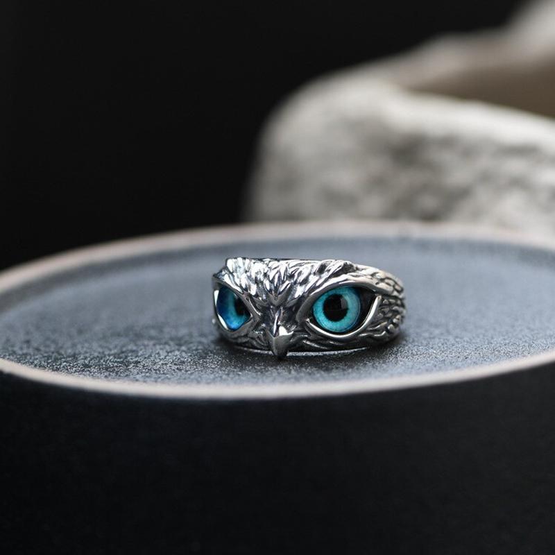 Women's adjustable ring with an owl eye design, copper vintage jewelry