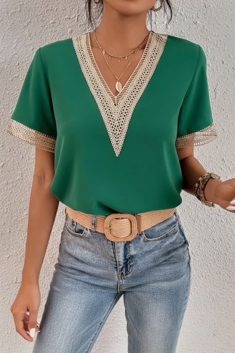 Chic women's summer t-shirt, short sleeve and comfortable, perfect as a versatile everyday top.