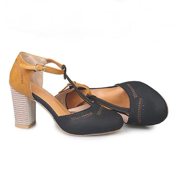 Comfortable women's Mary Janes with a stylish chunky heel, ideal for casual elegance