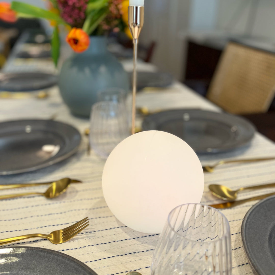 Cordless LED moon table lamp, orb shape, with 16 colors, portable, rechargeable, waterproof; perfect for home or outdoor use.