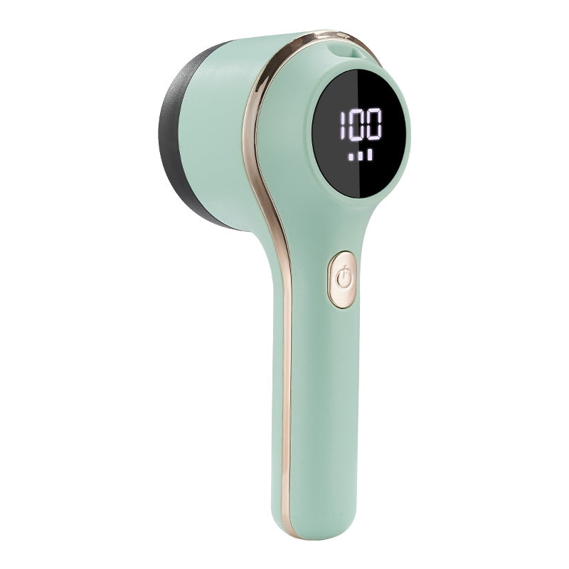Power indicator light on the electric fabric shaver, showing battery status for convenience