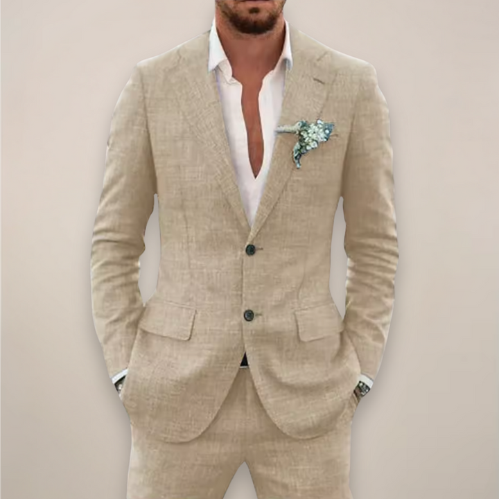 Elegant men's spring/summer two-piece suit, ideal for formal occasions & event attire.