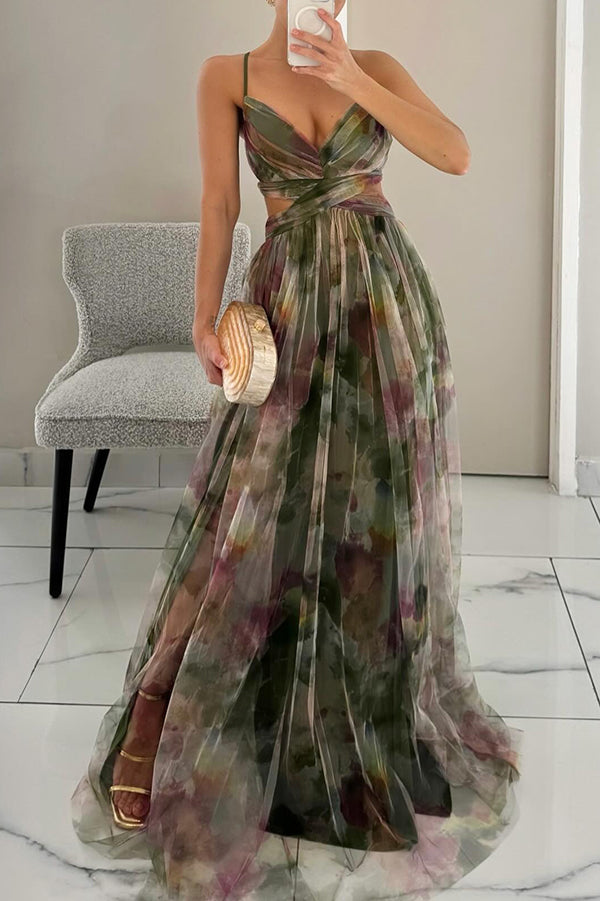 Romantic women's floral flowy maxi dress, an elegant choice for summer parties, vacation, or special events.