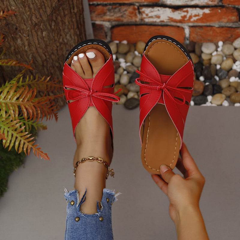 Summer-ready women's sandals, featuring a stylish bowknot and comfortable design