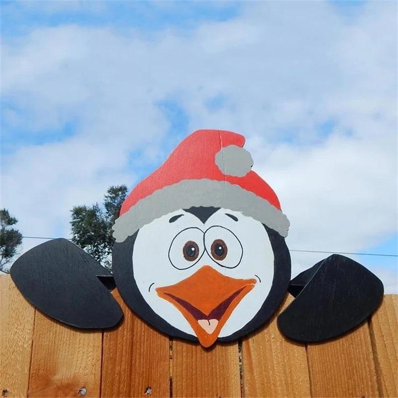 Elk character garden fence decor, charming outdoor Christmas peeker for holiday spirit