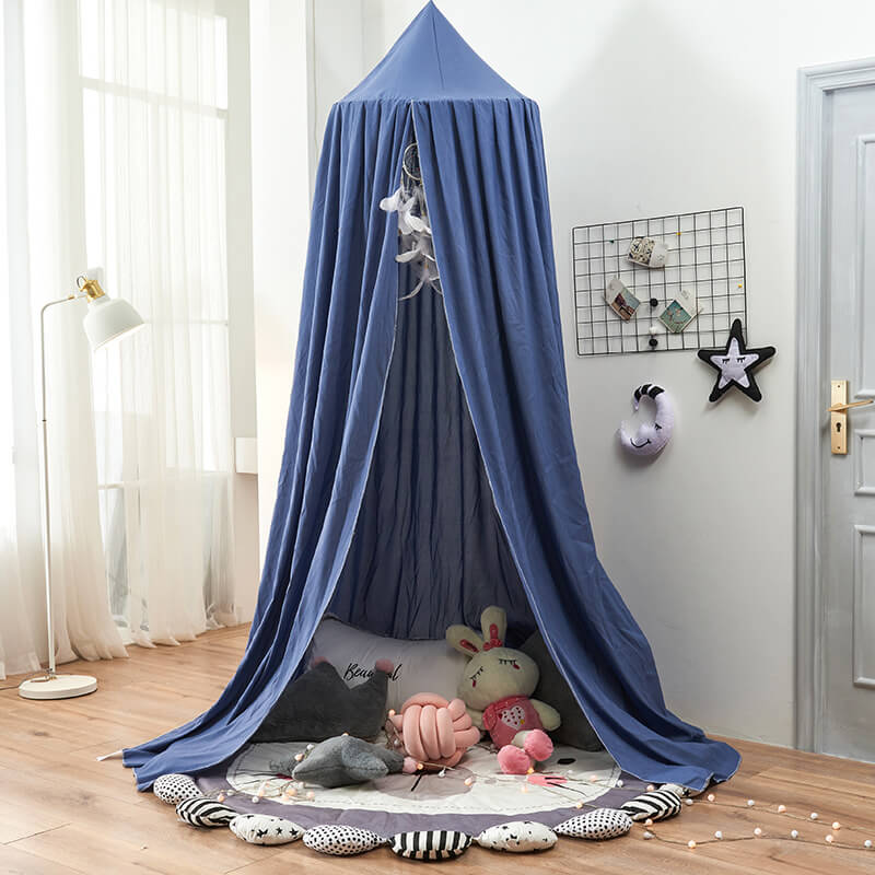 Cozy play tent canopy, a decorative bed net designed for children's imaginative adventures.
