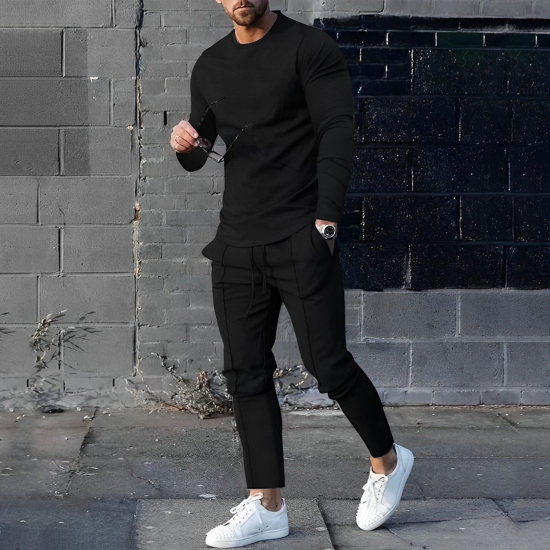 Men's casual two-piece jogger set in gray, ideal for loungewear and comfort.