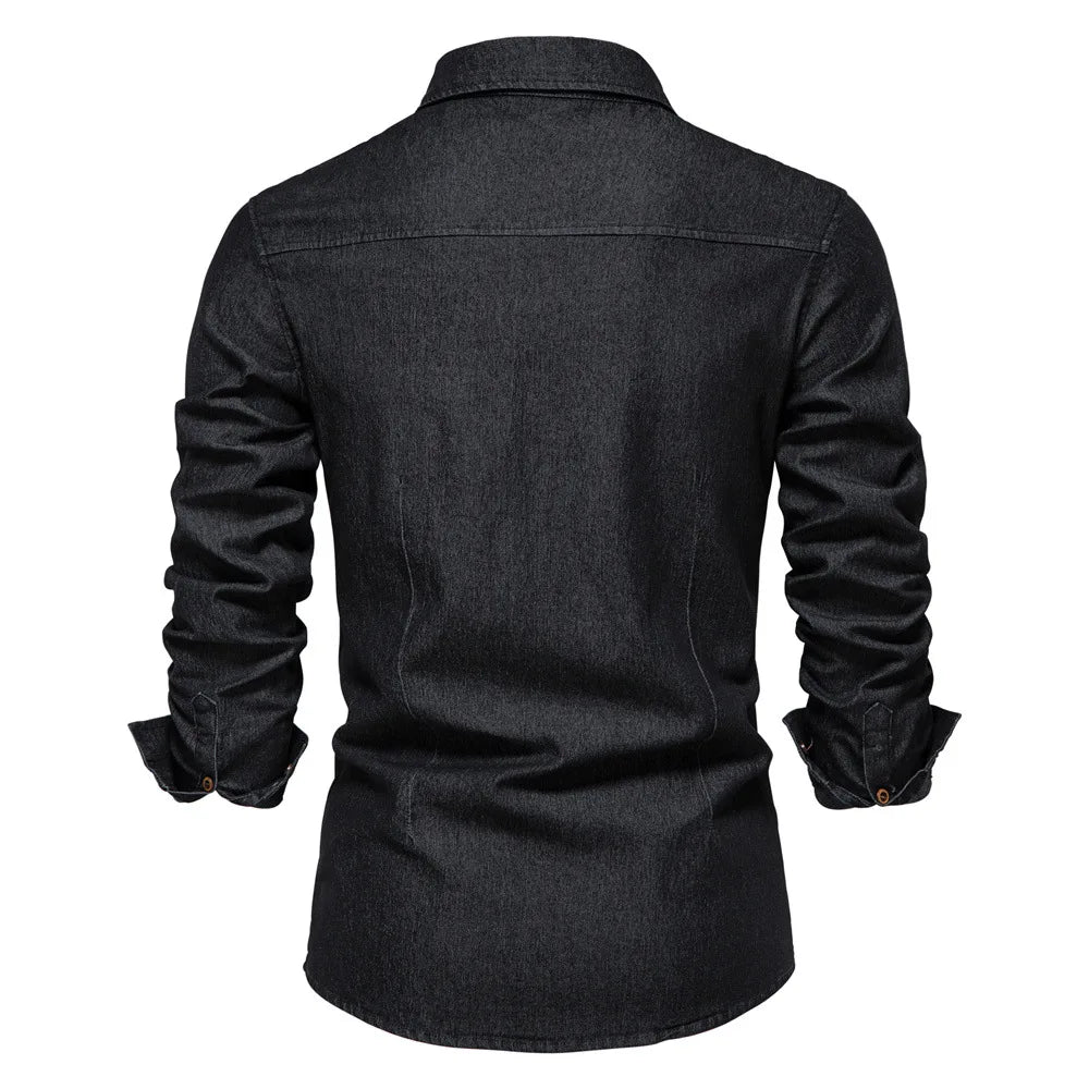 Fashionable men's blue denim shirt, long sleeve, with buttons, ideal for casual outfits
