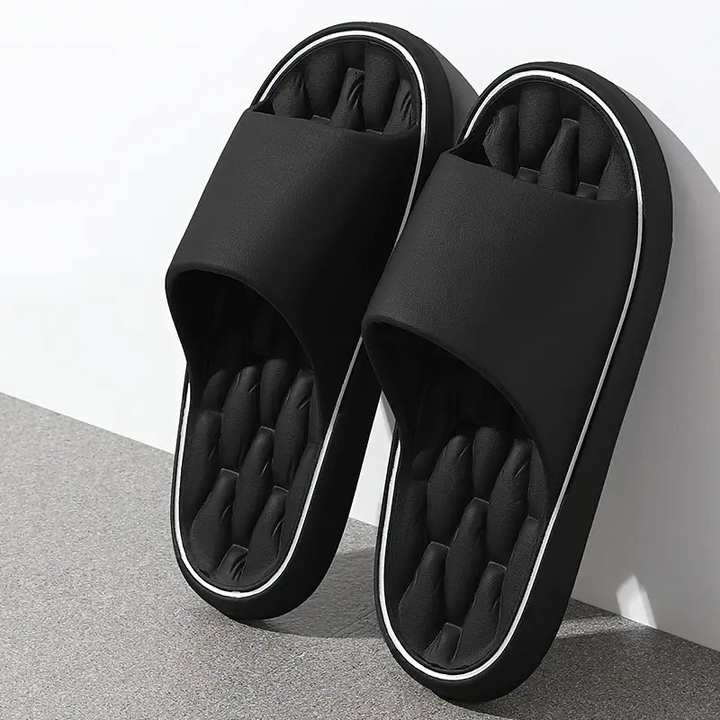Men's cushioned pillow slides for ultimate summer comfort. Soft, lightweight open-toe sandals for beach & pool.