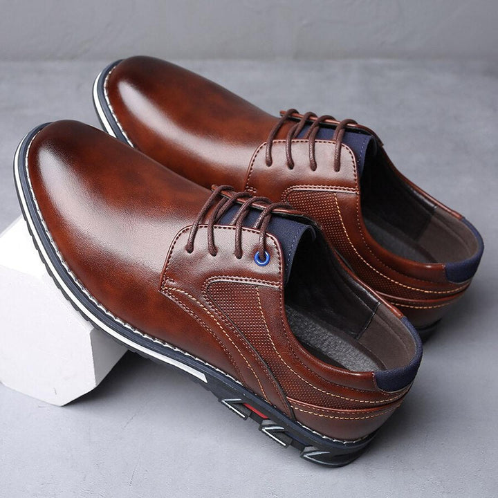 Men's lace-up anti-slip walking shoes, black, designed for all-day comfort and stability