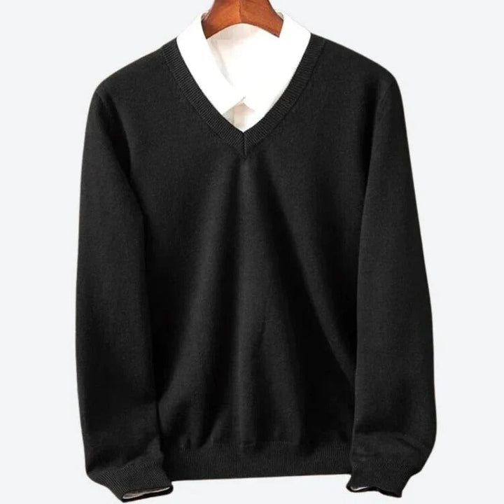 Classic fit men's crew neck pullover sweater for warm autumn style, casual layering, and elegant winter fashion.