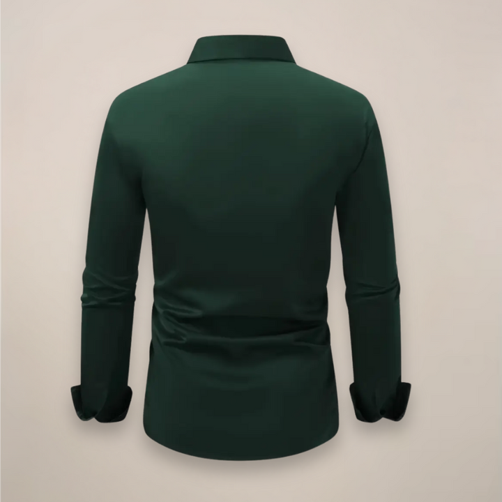 Men's shirt: Long-sleeve, regular fit, with a stylish notched collar. Ideal for smart casual & office environments.