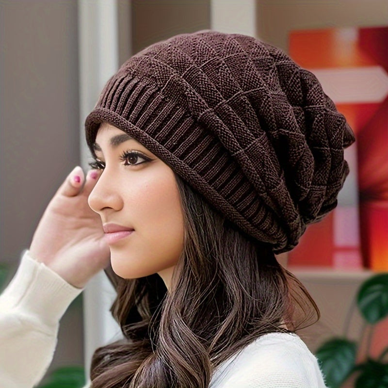 Everyday women's red knitted beanie, lightweight & elastic, suitable for spring/fall.