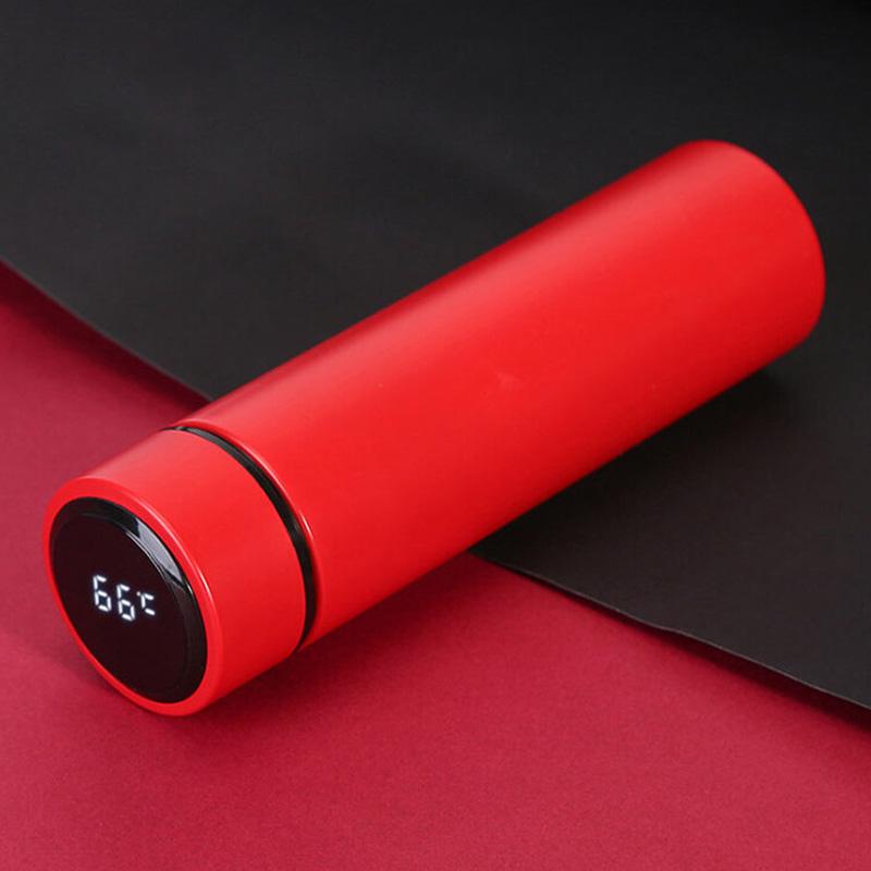 Smart bottle with advanced vacuum insulation keeping drinks hot/cold, featuring temp display