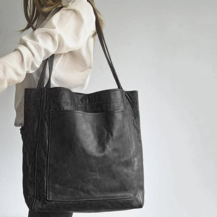 Chic women's everyday tote bag, a spacious and stylish shoulder purse. Perfect versatile accessory for any outfit.