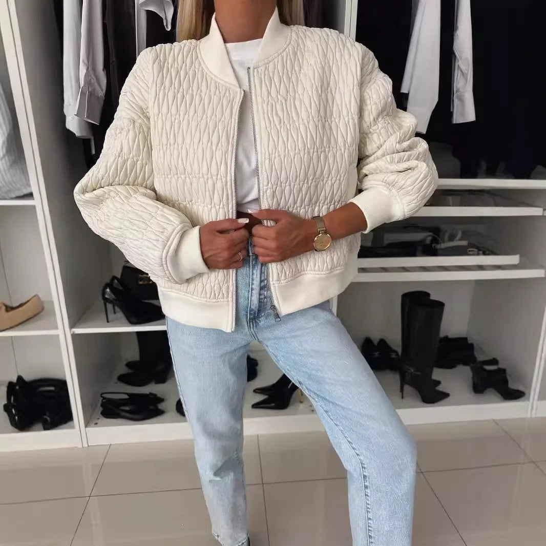 Stylish women's quilted bomber jacket for casual winter fashion