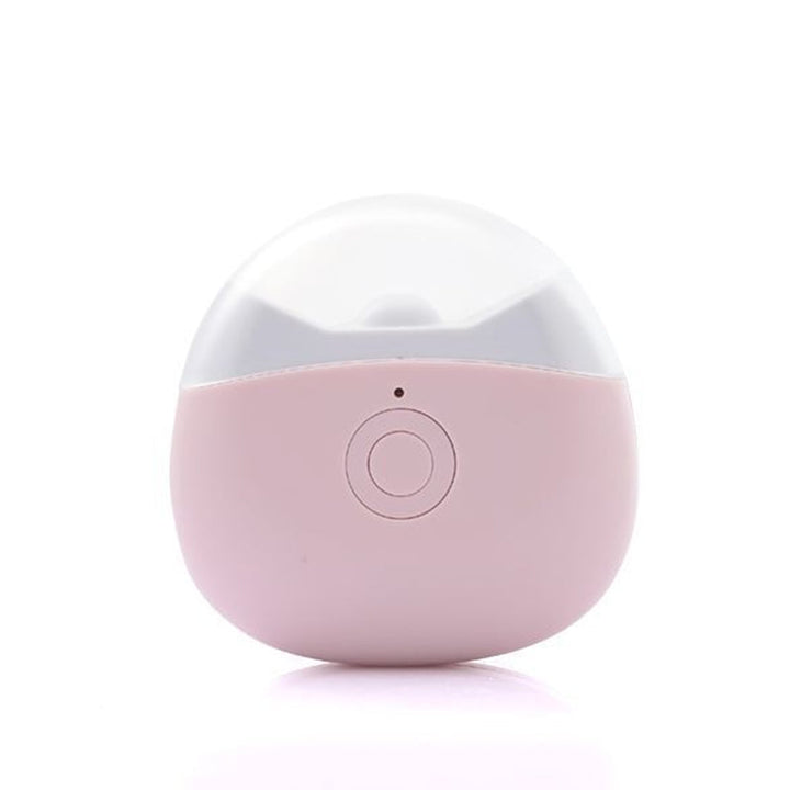 Automatic nail trimmer for a seamless personal grooming experience, with bright LED illumination