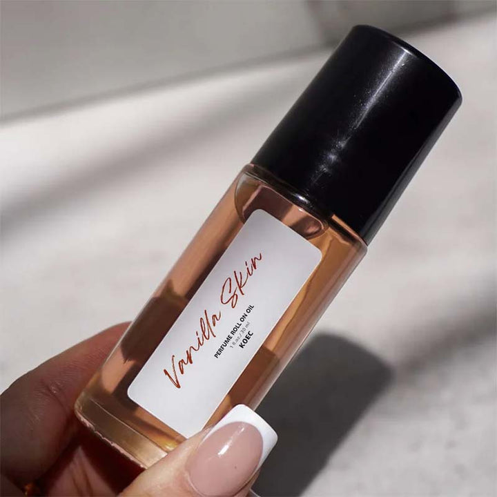Captivating Roll-On Fragrance Oil: a natural peach and vanilla aroma, promoting personal magnetism and confidence.