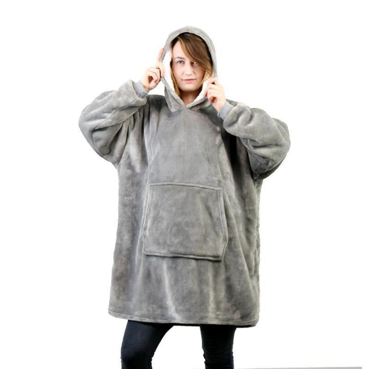 Plush oversized blanket hoodie, a comfortable winter essential for both men and women.