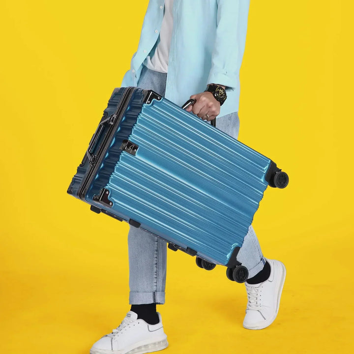 Versatile unisex travel suitcase: durable hard shell, aluminum frame, secure lock. Great for any journey.