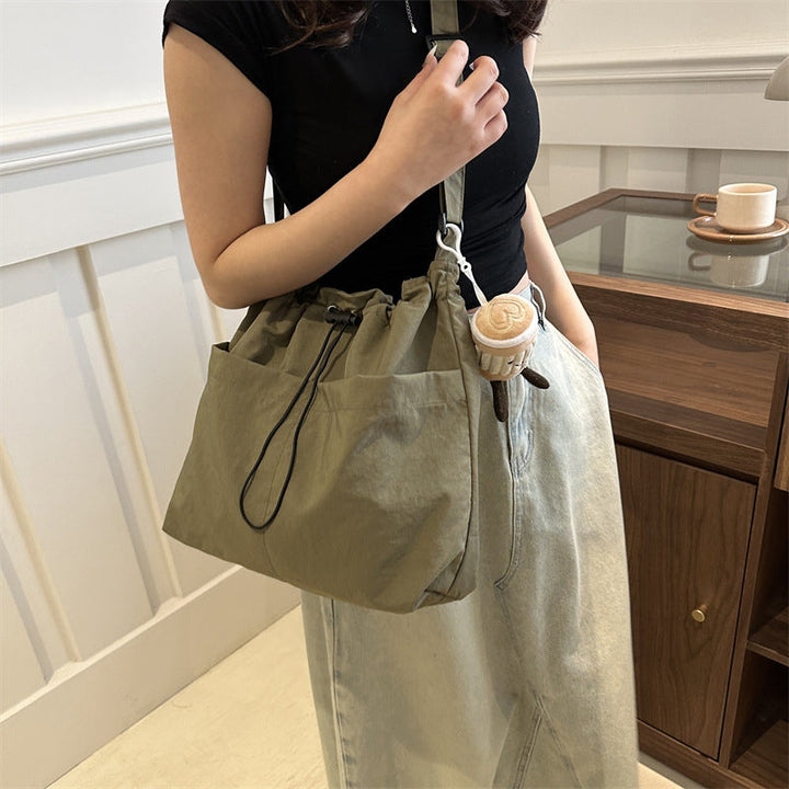 Casual shoulder messenger bag, black nylon, suitable for men & women, ultra-light travel option