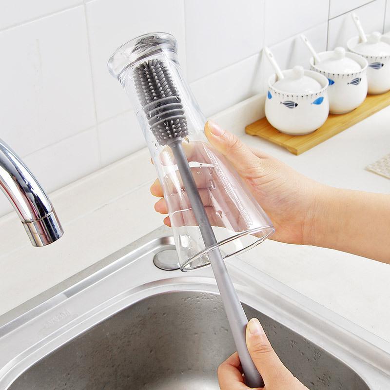 Multi-purpose bottle brush for effective cleaning of cups and bottles, a must-have kitchen tool