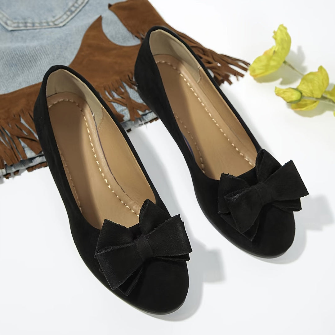 Gray versatile orthopedic slip-on flats for women, stylish comfort.
