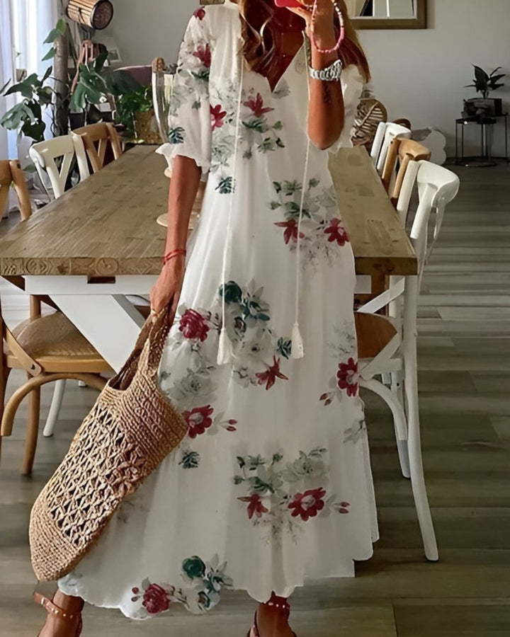 Versatile women's boho floral maxi dress, elegant & casual. Great for summer parties, beach, or daily wear.