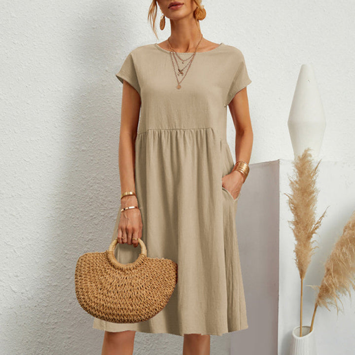 Everyday comfort: women's cotton round neck midi dress, ideal for a relaxed, casual summer.