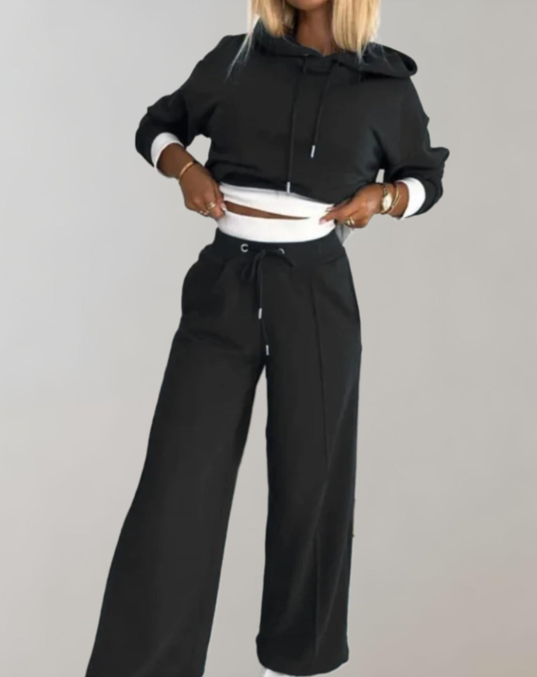 Women's casual heather grey hoodie and jogger tracksuit set, perfect for comfortable loungewear