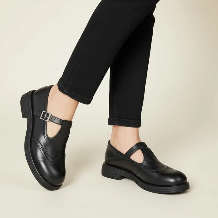 Versatile women's Mary Jane T-strap platform heels. Classic, vintage-inspired for dress, casual, or fashion footwear.