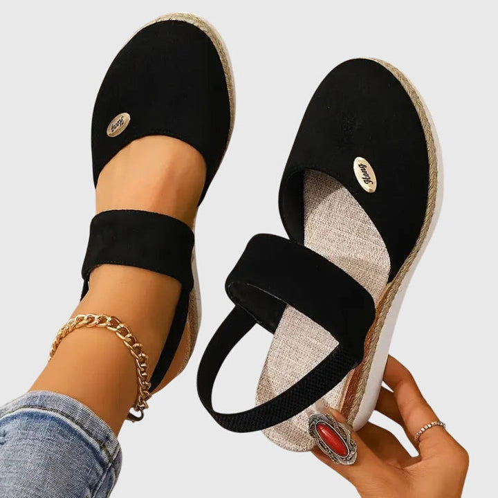 Women's comfortable flat sandals: Boho design, beautiful beading, and elastic ankle strap for summer.