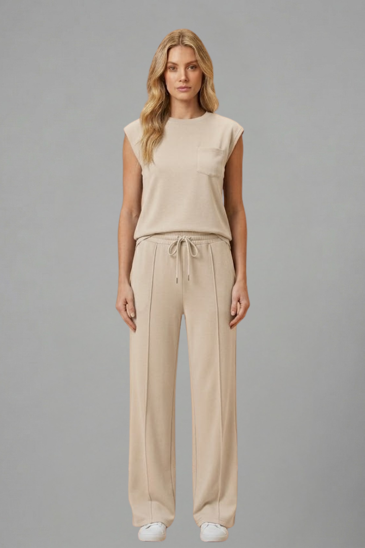 Matching women's short-sleeve top and shorts casual loungewear set for effortless home style.