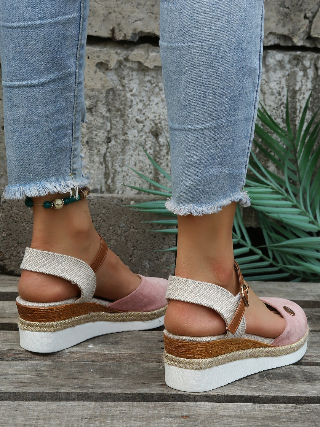 Texture detail of women's espadrille flats, showcasing woven sole & comfortable slip-on design for summer shoes.