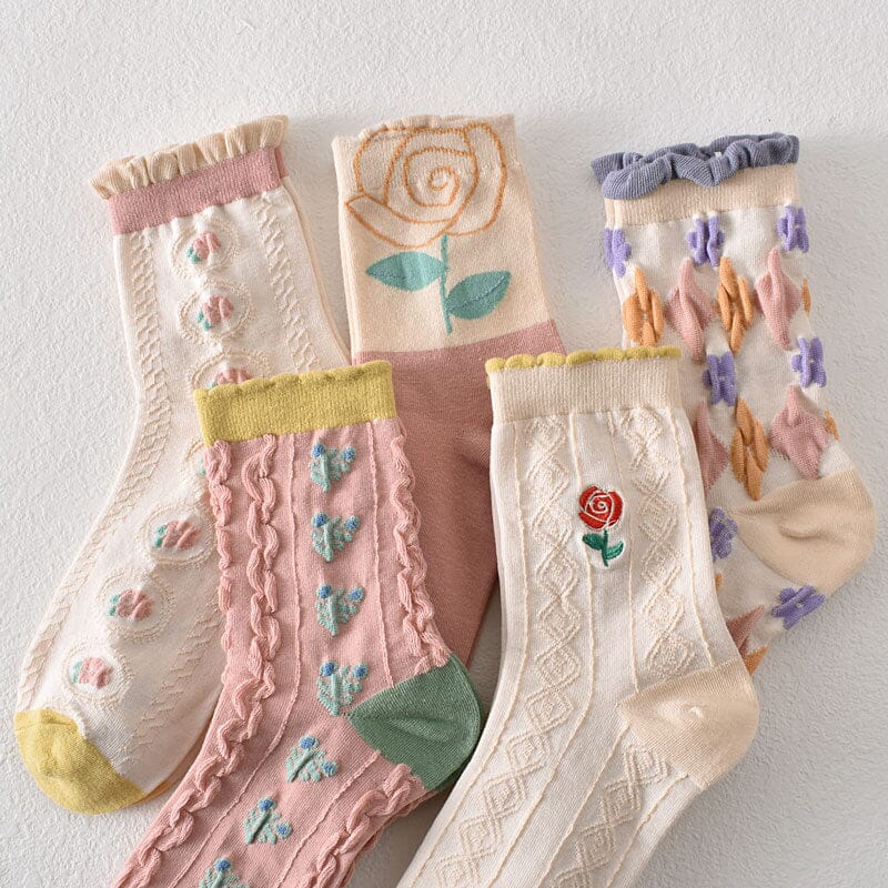 Gift-ready set of women's comfortable floral cotton socks, a perfect present for any occasion