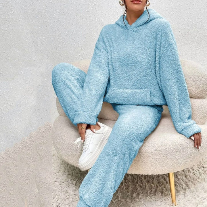 Women's cozy hooded lounge set, perfect for comfort, featuring a two-piece design for spring fashion.