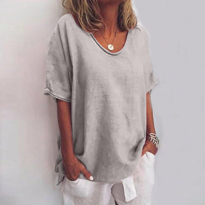 Stylish women's comfort top with a modern design, perfect for ladies' everyday fashion. Flowy long sleeve blouse.