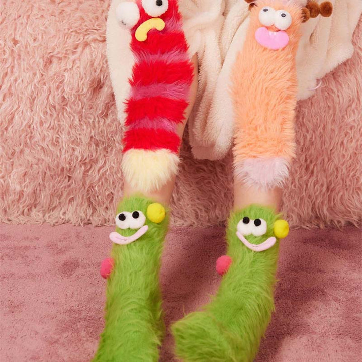 Soft women's coral velvet 3D cozy socks, ideal for cold weather