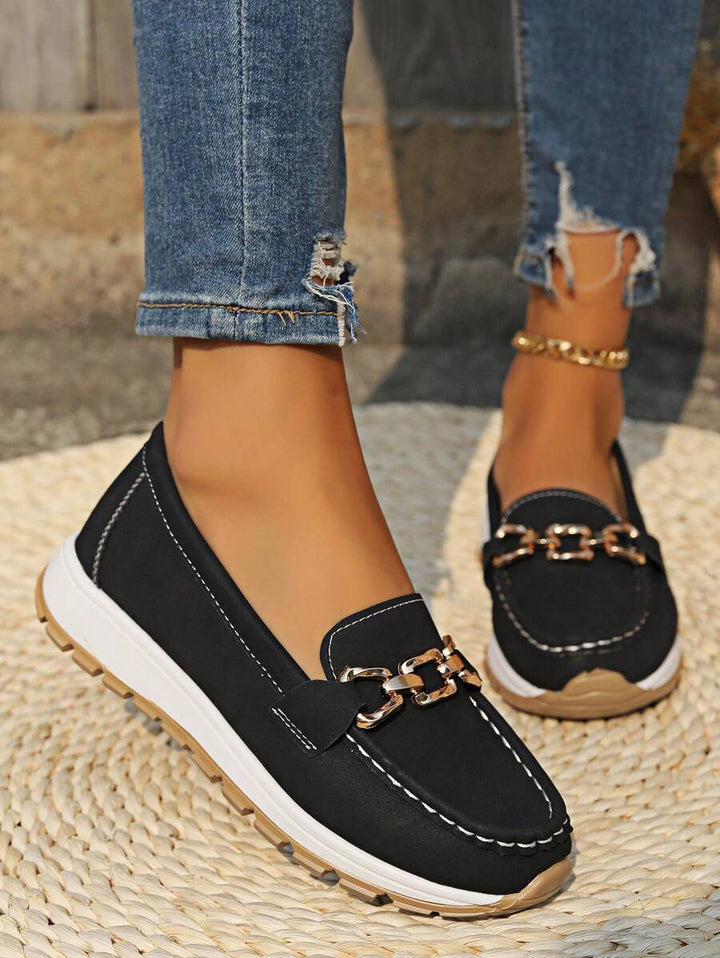 Preppy women's gold-trim horsebit loafers, comfortable slip-on shoes with a classic round toe.