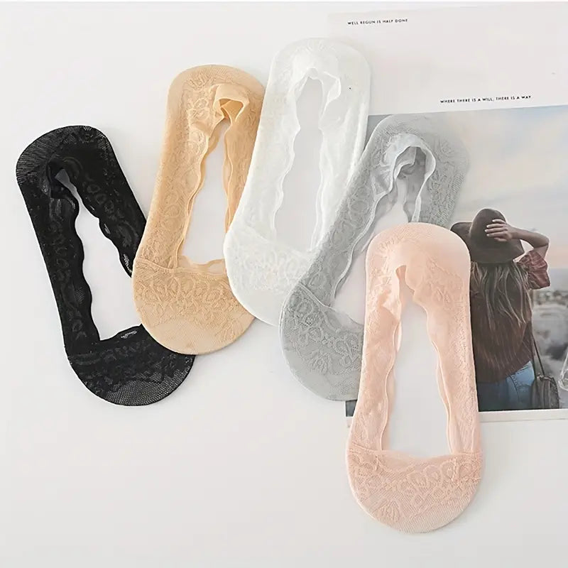 Everyday women's invisible lace liner socks, offering comfort and discretion.