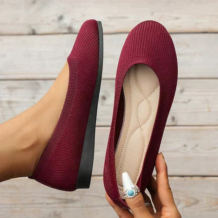 Supportive women's ballet flats, ideal comfort shoes for walking, work & everyday casual wear.