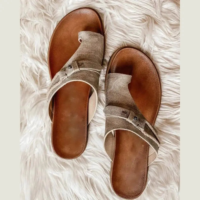 Women's orthopedic comfort arch support sandals for daily wear. Ideal summer walking footwear with an elegant open-toe design.