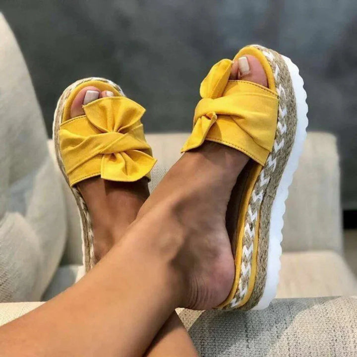 Adjustable strap on women's orthopedic fashion sandals, providing a secure and comfortable fit for foot health.