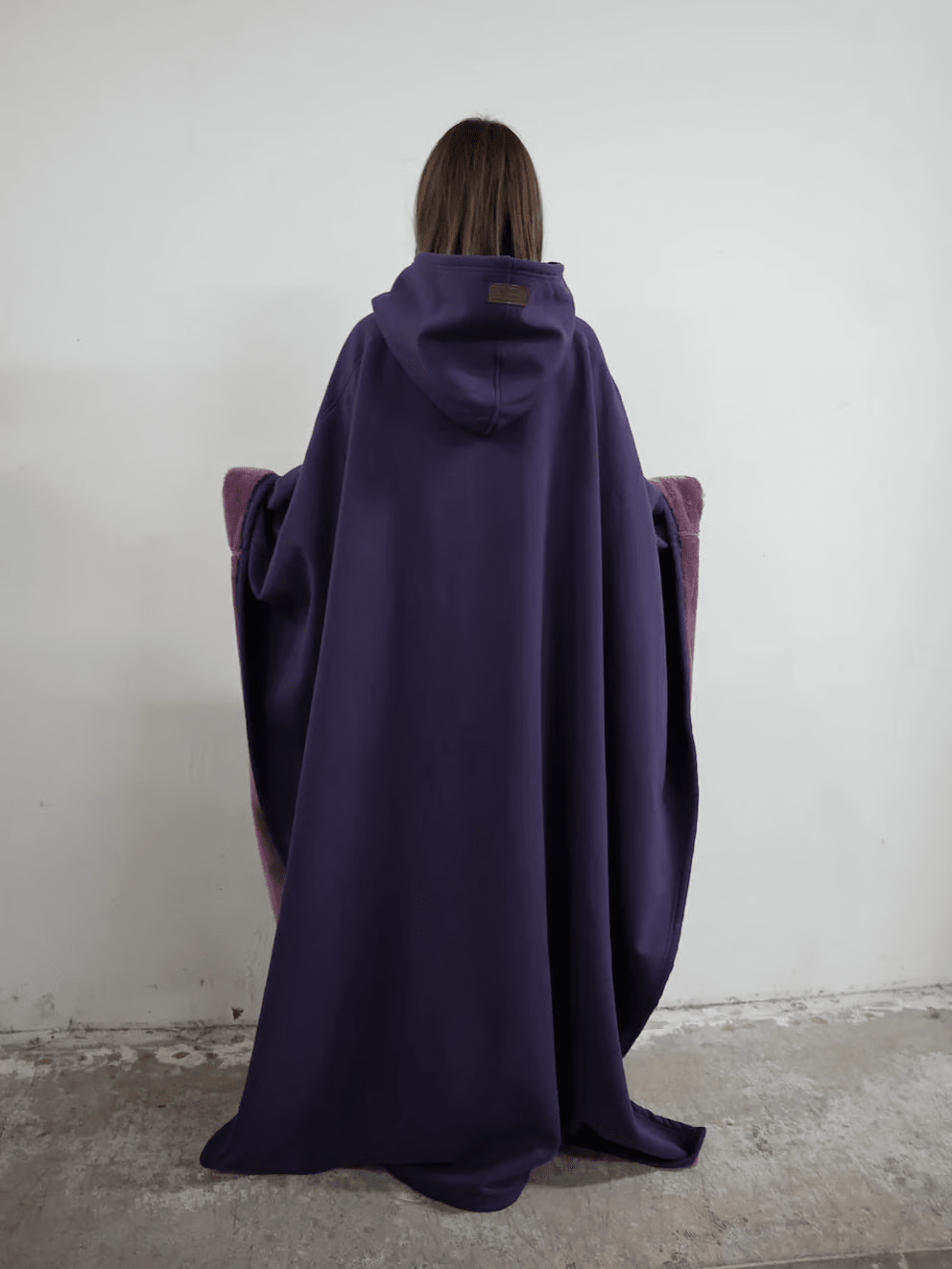 Relaxed fit women's oversized hoodie, perfect for ultimate comfort & casual wear.