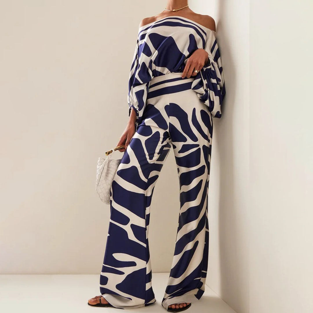 Valeria women's relaxed fit printed two-piece matching set. Comfortable casual loungewear.